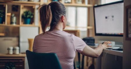 Here are 5 work habits that could be depression in disguise